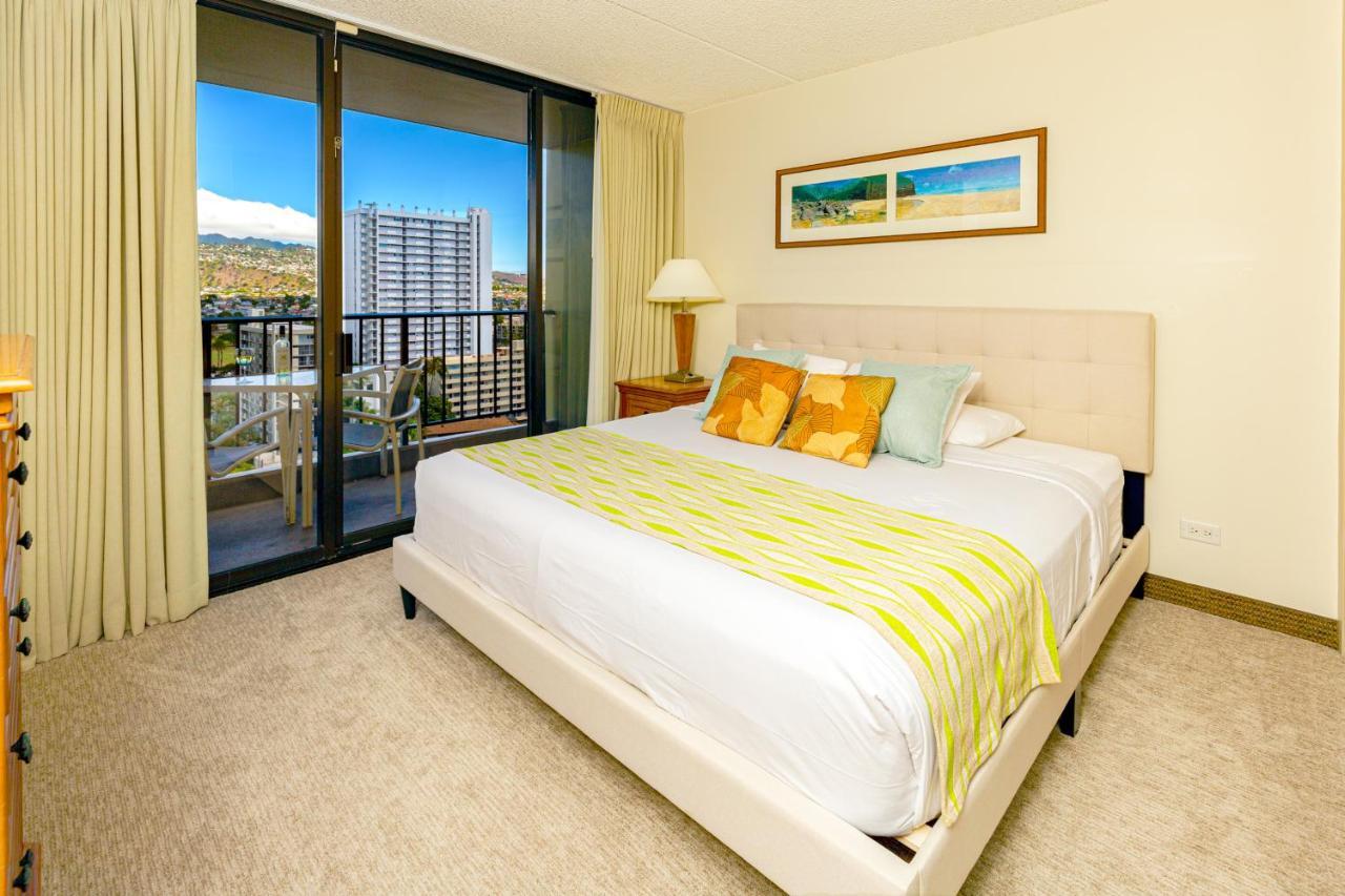 Mountain Views & Steps To Beach - Free Parking! Honolulu Ngoại thất bức ảnh